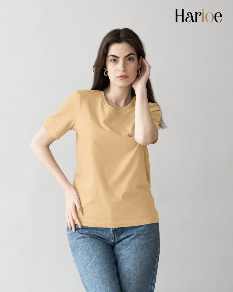 SANDSTONE GLOW – Elegant Sandal Women's T-Shirt | Harioe