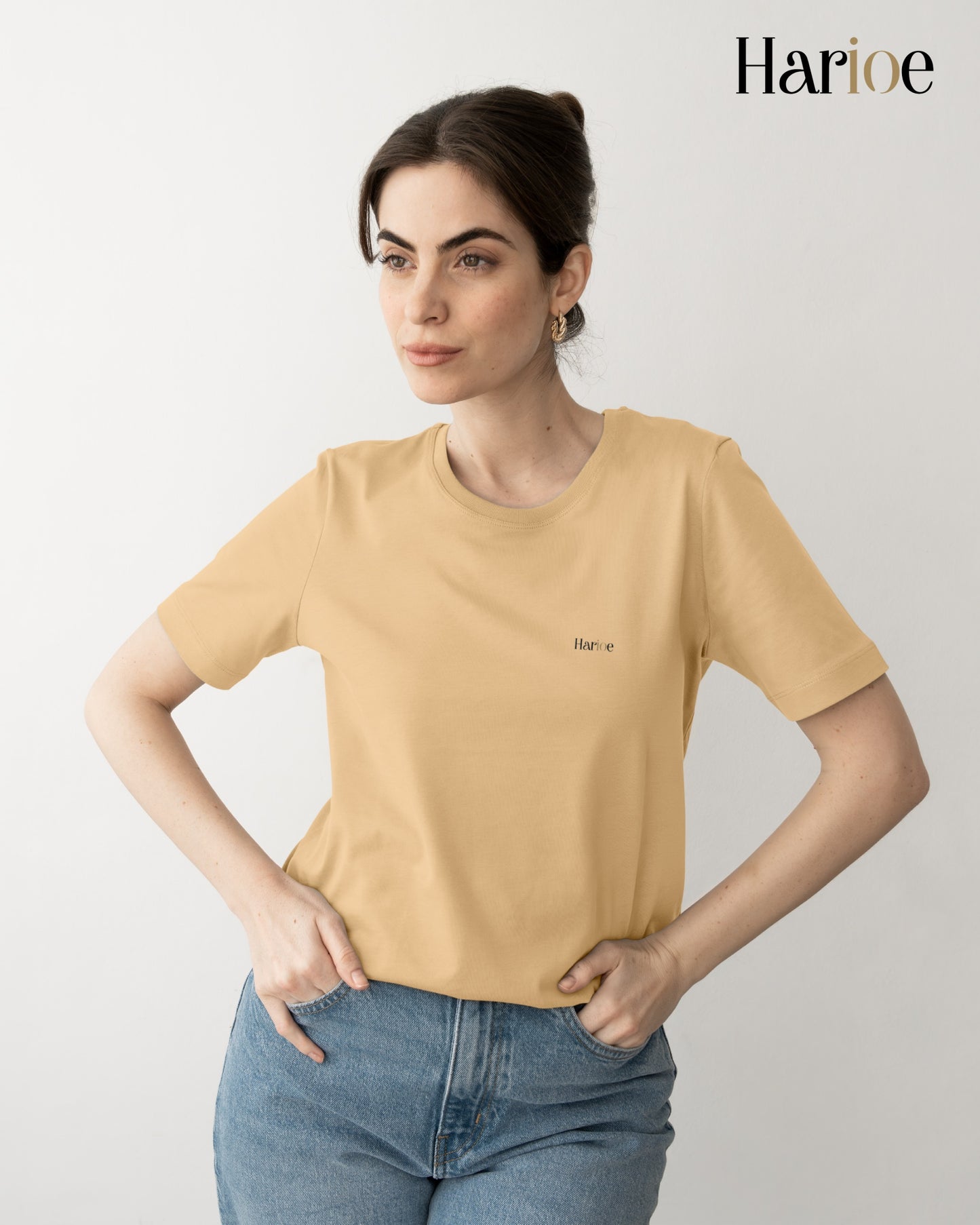 SANDSTONE GLOW – Elegant Sandal Women's T-Shirt | Harioe